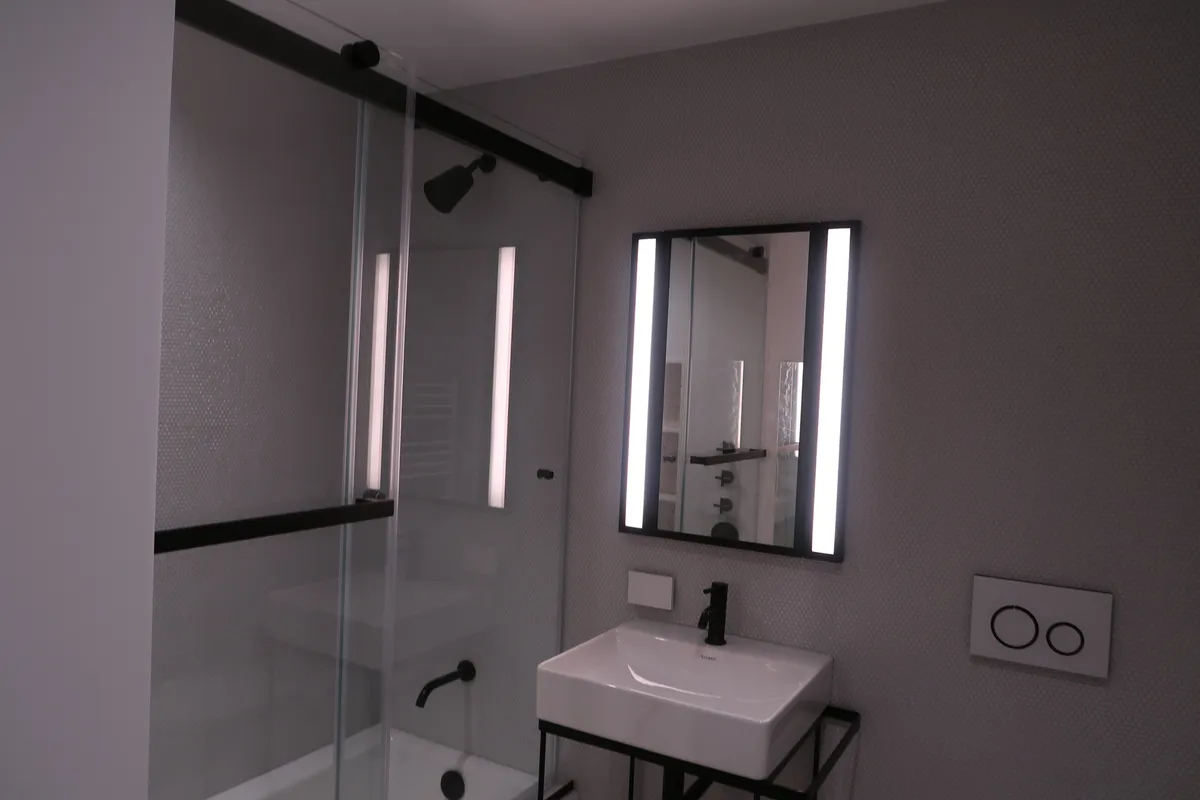 Video walkthrough of the completed Lafayette Residence bathroom